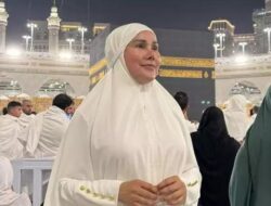 Transgender Isa Zega Dikecam Gara-gara Pakai Hijab Saat Umroh