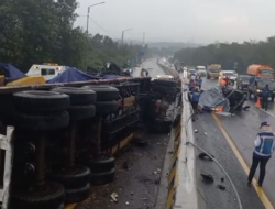 Truk Rentan Kecelakaan, Ingat Lagi Peraturan Kelebihan Muatan