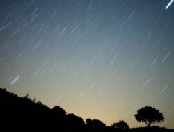 Trik Melihat Hujan Meteor Geminid Nanti Malam