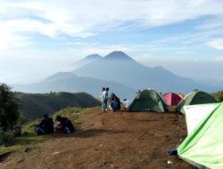 Jalur Pendakian Gunung Prau via Patak Banteng dan Fasilitas Basecamp