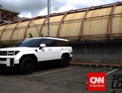 VIDEO: Hyundai Santa Fe Hybrid Tantang Pajero Sport dan Fortuner