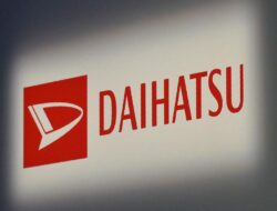 Daihatsu Ajak Komunitas Kendaraan Bermotor Roda Dua Intip Produksi Ayla-Sigra