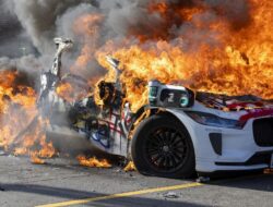 LA Chaos Gegara Trump, KJRI Wanti-wanti WNI Setiap Saat Bawa Paspor