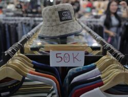 Ramai Thrifting Bikin Ambruk Pabrik Tekstil dalam Negeri