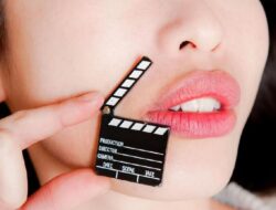 Akun Instagram Kena Blokir, Aktor atau Aktris Porno Ini Dibela MK Kolombia