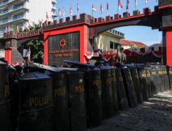 Dansat Brimob Minta Maaf Amankan Anggota TNI saat Rusuh di Palembang