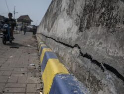 Viral Tanggul Pantai Mutiara Rembes, Dinas SDA DKI Terjun ke Tempat