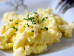 Makan Telur Saat Bisulan, Terbukti atau Berisiko?