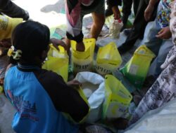 Bulog Salurkan 53 Ribu Ton Lebih Beras untuk Korban Bencana Banjir Sumatra