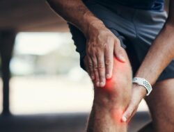 Hindari 7 Makanan Ini saat Nyeri Lutut, Bisa Bikin Makin ‘Nyut-nyutan’