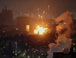 Rusia Gempur Ibu Kota Ukraina usai Tolak Usulan Damai