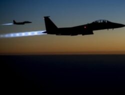 Iran Tembak Jatuh F-15 di Selat Hormuz