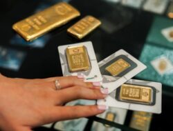 Kembali Berkilau, Harga Emas Antam Hari Ini Naik Rp35.000 per Gram