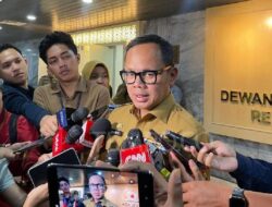 Kata Wamendagri Soal Masih Ada Instansi Minta Fotokopi E-KTP