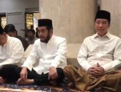 Jokowi Salat Idul Adha di Masjid Sheikh Zayed Solo