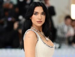 Samsung Off Side Asal Comot Gambar Dua Lipa Tanpa Izin