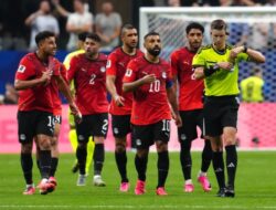 VAR Untungkan Argentina? Ahli Soroti Inkonsistensi Hakim Laga Laga