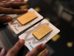 Harga Emas Antam Hari Ini Turun Goceng, Buyback Jadi Rp2,57 Juta per Gram
