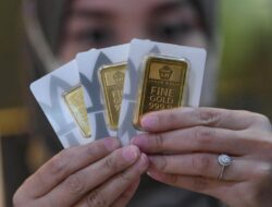 Harga Emas Longsor Rp20.000 di Awal Bulan Agustus, Ini Daftar Lengkapnya