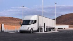Truk Listrik Tesla Semi Berencana Masuk Eropa, Debut September Ini