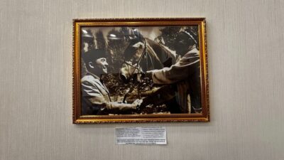 Menyusuri Soekarno Hall di Makam Imam Al Bukhari, Wisata Religi Sarat Sejarah di Uzbekistan : Okezone Women